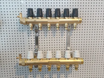 Múltiples de latón de fábrica Colector de distribución de agua Colector de tubería Pex con válvula de control manual